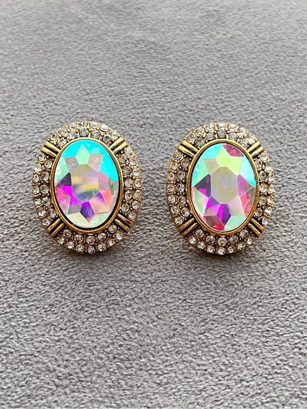 Gold Tone Iridiscent Crystal Oval Stud Earrings